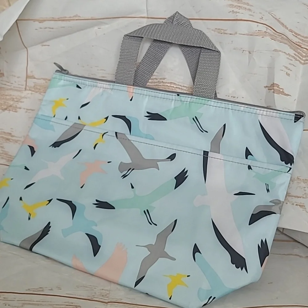 Thirty-One Gifts ...‎ Thermal Tote ... Flights of Fancy